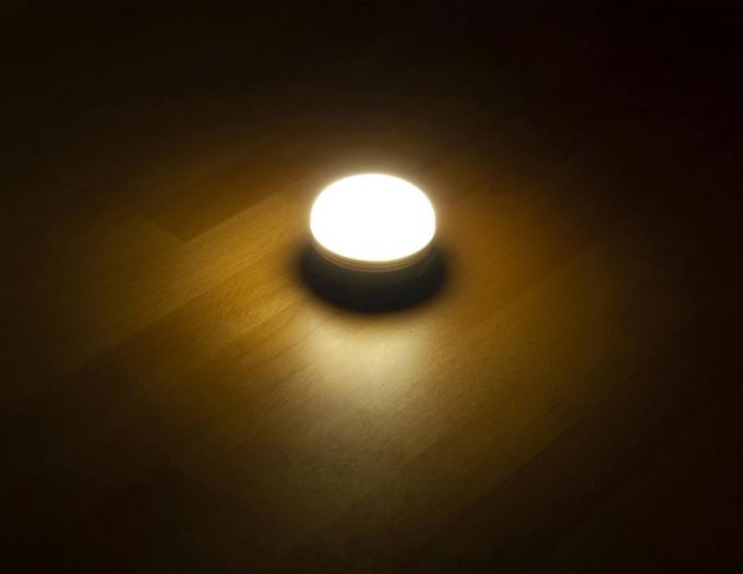 012540-LED-Camping-Lamp-300-Lumen.JPG