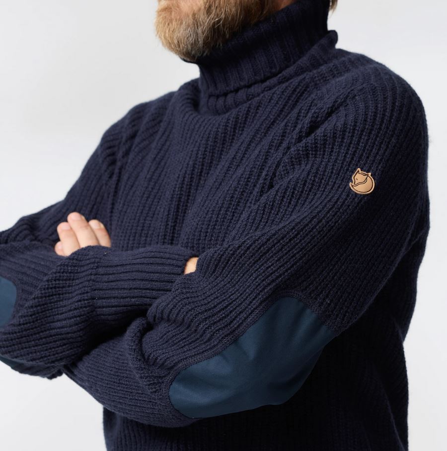 F87072-633-Övik-Roller-Neck-Sweater-Heren-Dark-Olive-trui.jpg
