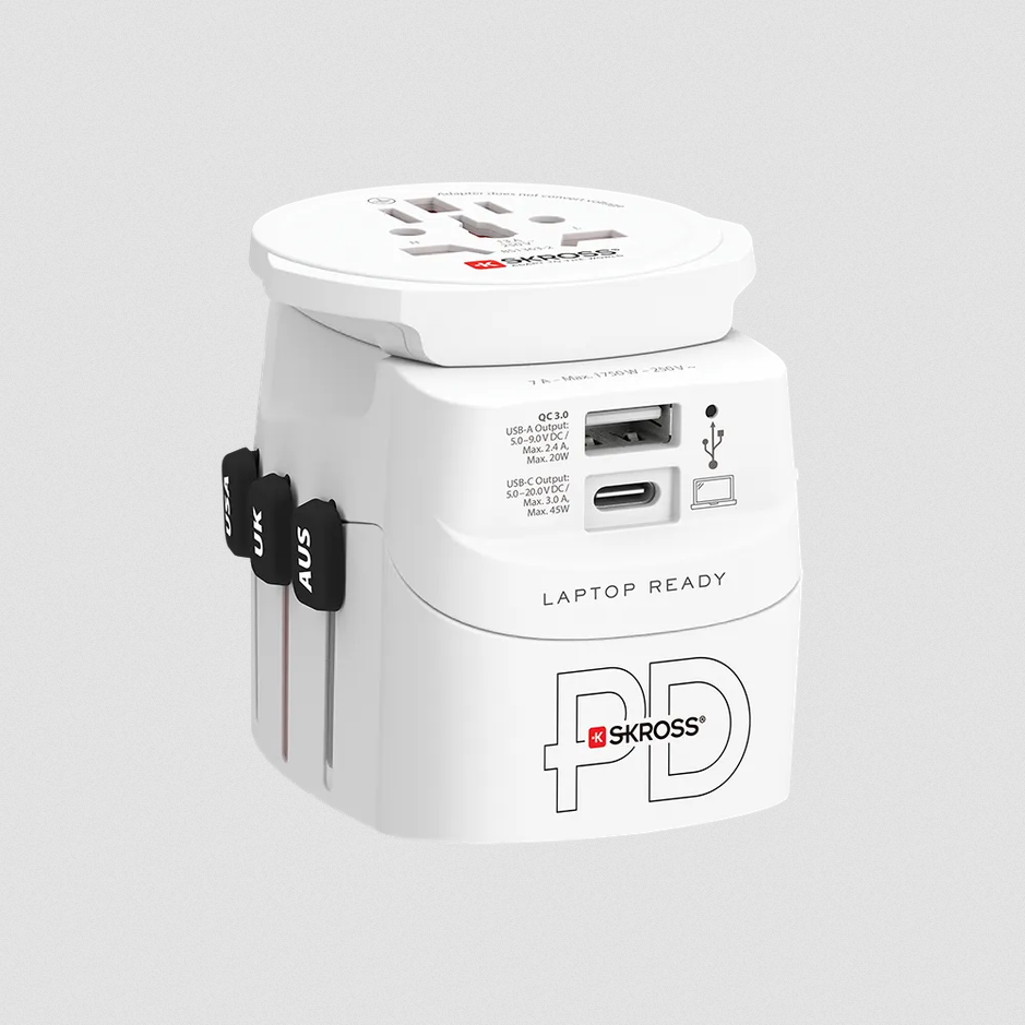 World Adapter Pro Light USB 45W PD